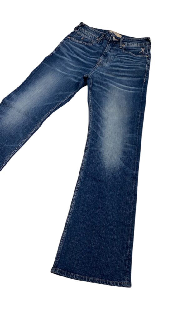 BLUE BOOTCUT JEANS